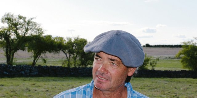 «Ich hoffe, dass es aufwärts geht in Uruguay und ich wieder investieren kann.»Joaquin Stirling ist Hereford-Züchter, Milchbauer und Schafzüchter auf dem Betrieb Rincon de Francia, in Young, Uruguay.