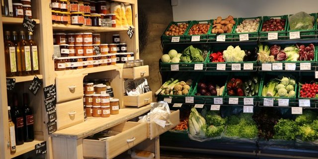 Der Hofladen und der Direktvermarkter können mehr, als der Detailhandel. (Bild BauZ)