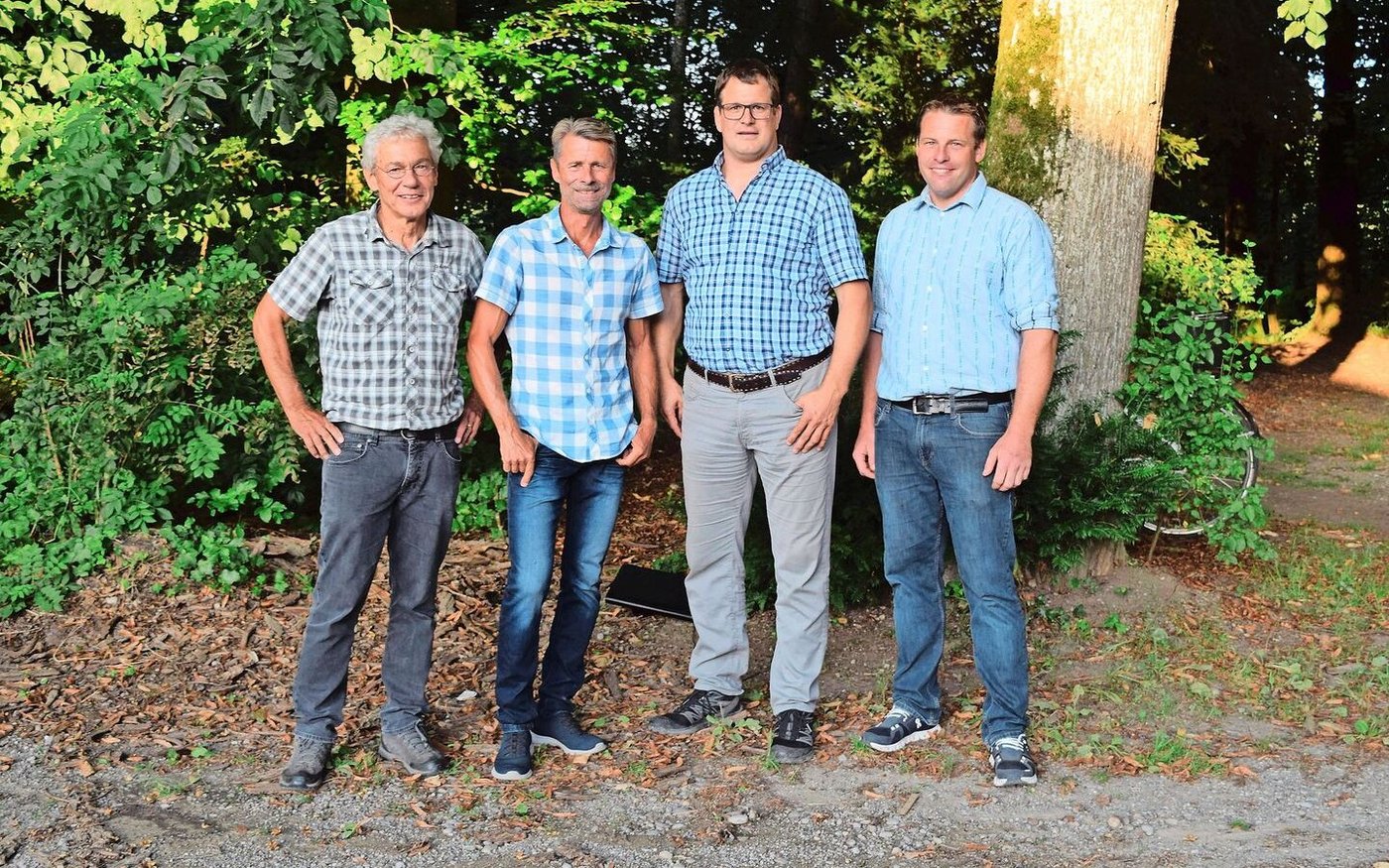 Mathis Müller, Roland Lenz, Manuel Strupler und Andreas Elliker (v. l. n. r.) diskutierten über die Biodiversitäts-Initiative. 