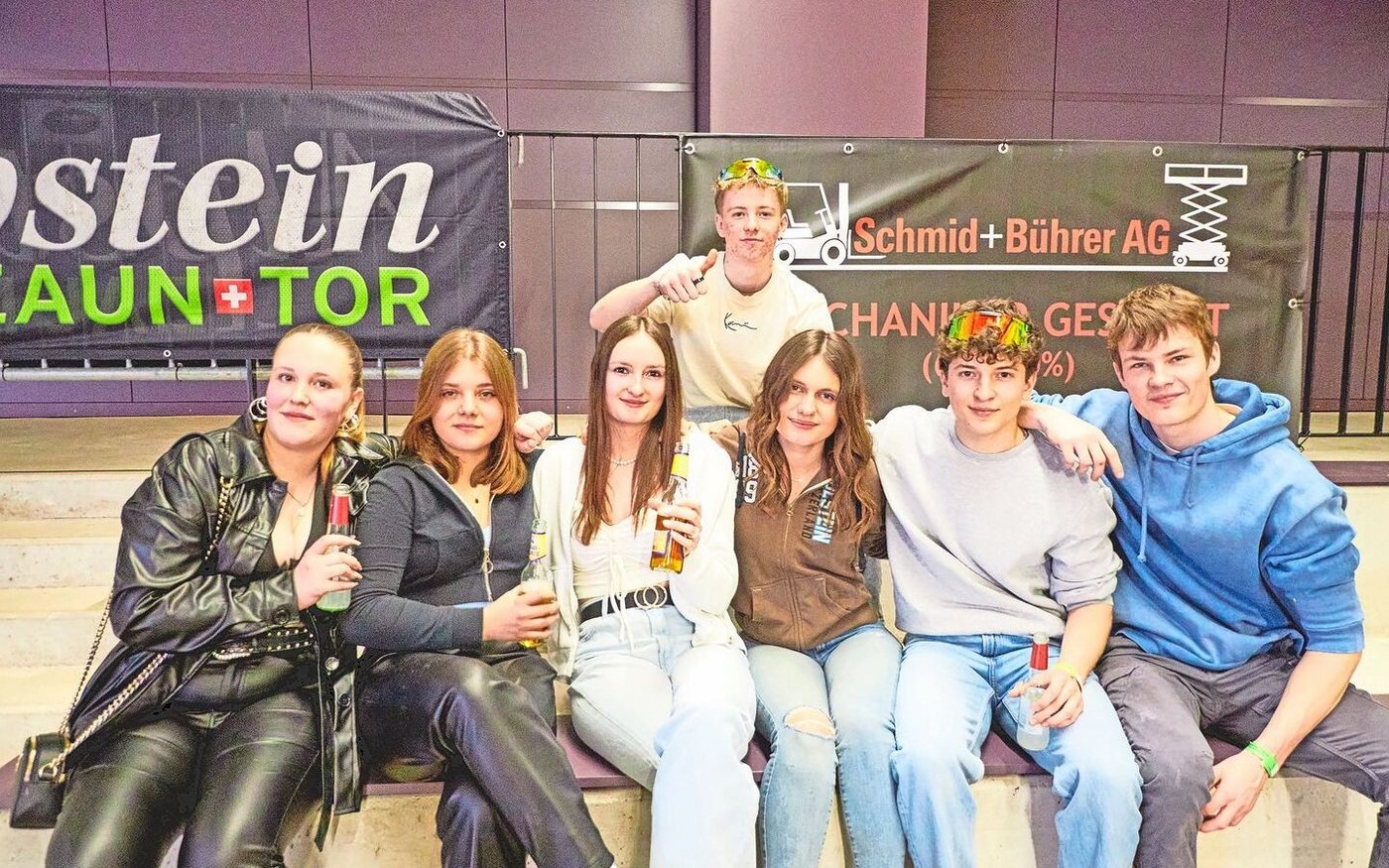 Kannte man sich bisher nicht, kommt man sich nun näher und lernt sich kennen.   