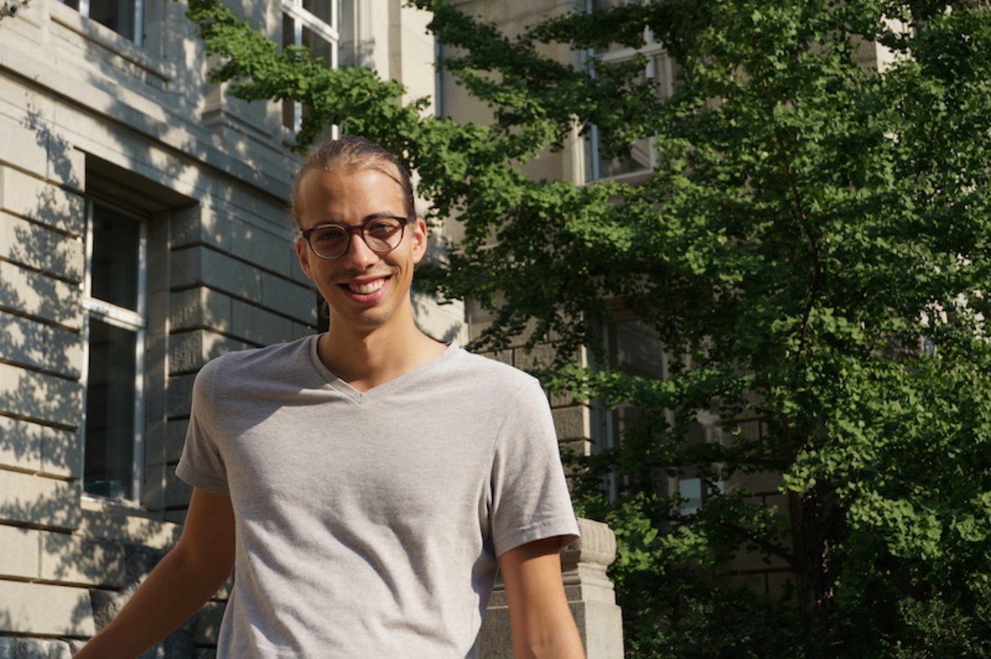 Andrin Schulthess will ein neues Agronomen-Netzwerk gründen: «Ich bin sicher, das kommt der ganzen Branche zugute. Wir könnten das Potential besser nutzen, wenn wir unser Wissen teilen.» (Bild und Video dr)