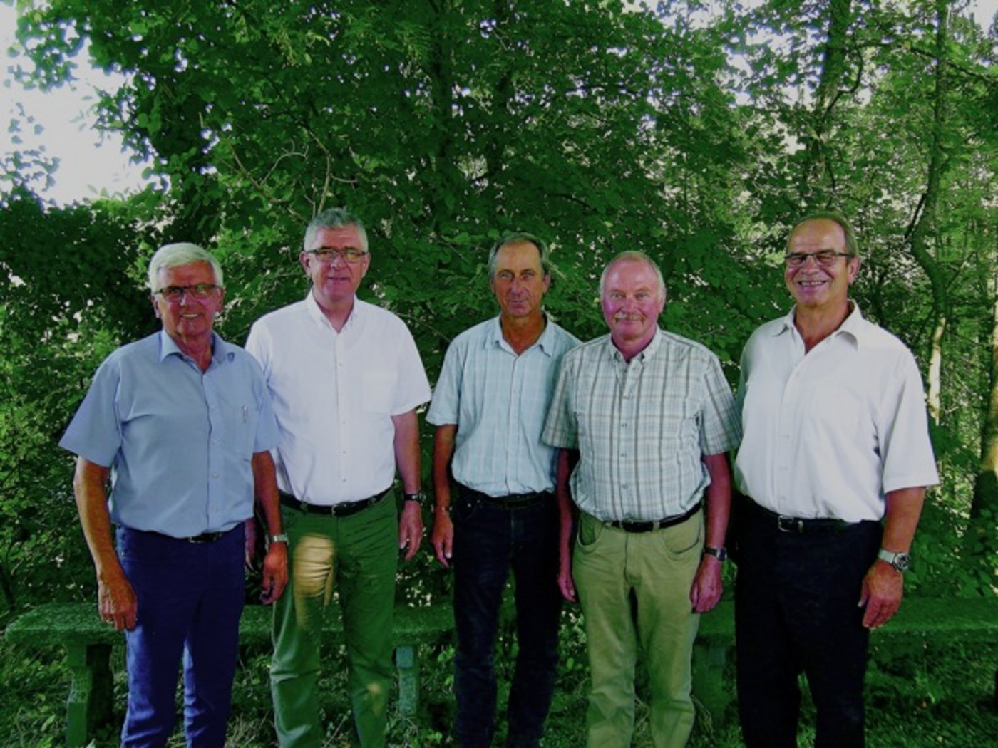 Der zurückgetretene Verwaltungsrat Hugo Frehner, sein Nachfolger Walter Aeschlimann, Präsident Jürg Fatzer, Betriebsleiter Ernst Lehmann sowie Vizepräsident Tony Müller (v. l. n. r.). (Bild is)