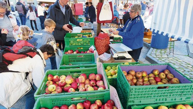 An Bauernmärkten kom An Bauernmärkten kommen Stadt und Land miteinander ins Gespräch.