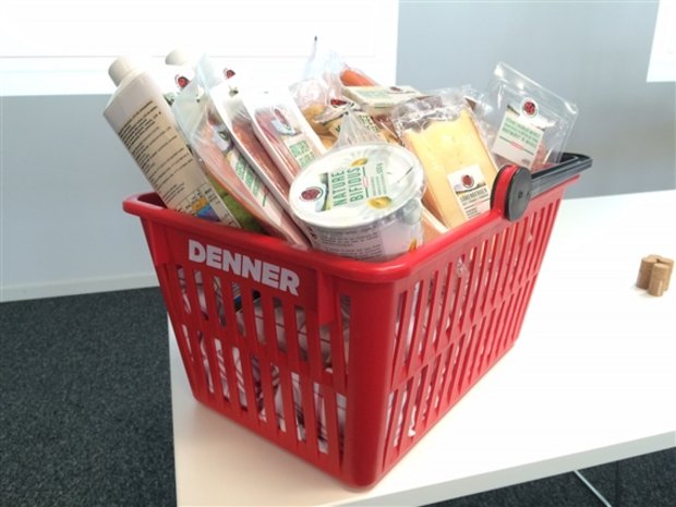 Seit August verkauft Denner rund 30 IP-Suisse-Produkte. (Bild akr)