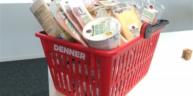 Seit August verkauft Denner rund 30 IP-Suisse-Produkte. (Bild akr)