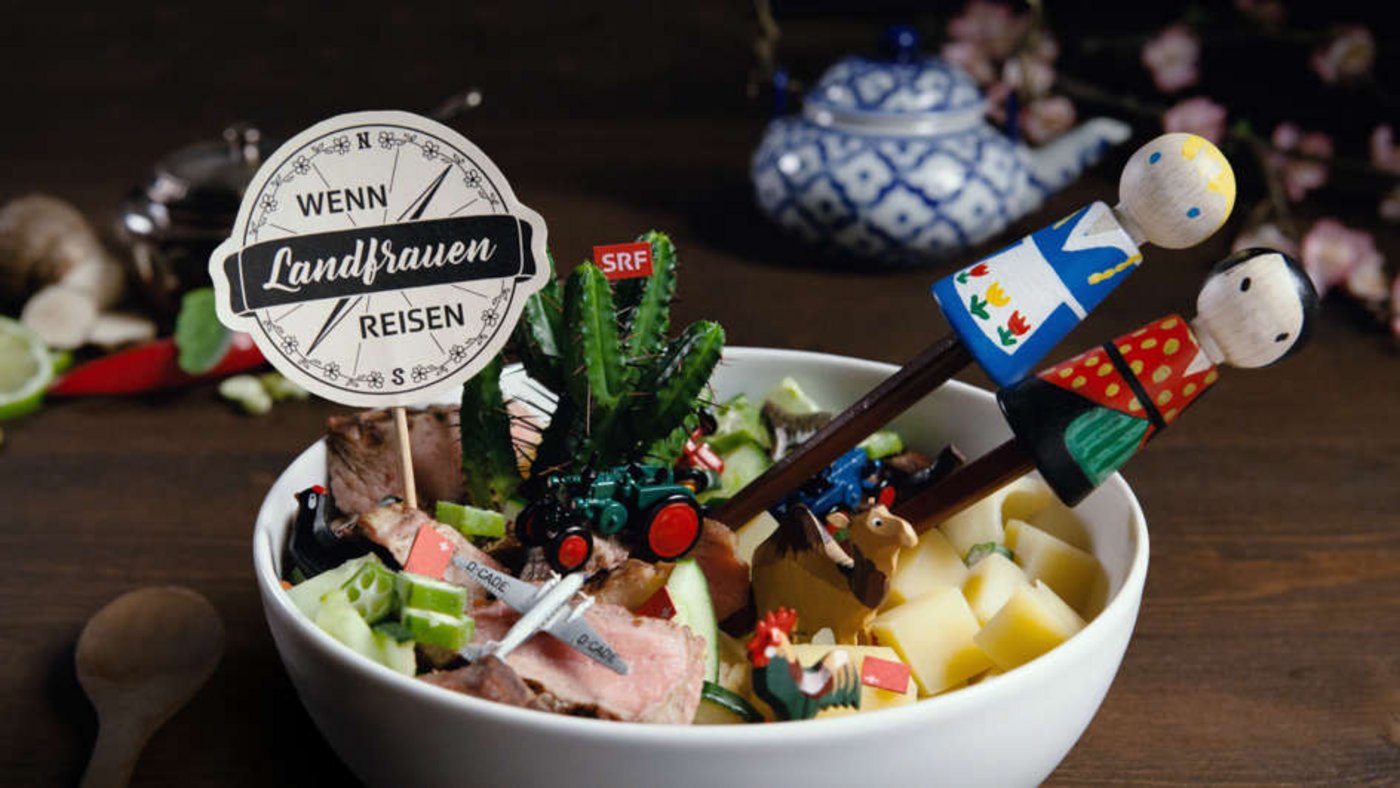 «Wenn Landfrauen reisen» begleitet Schweizer Bäuerinnen in die weite Welt. (Bild SRF)