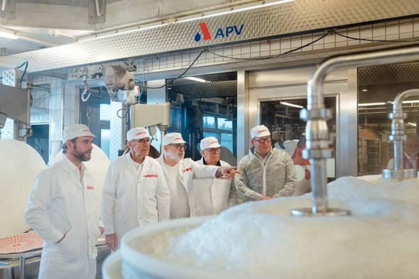 Die Vertreter des Projekts haben im Herbst letzten Jahres bereits den Herstellungsprozess des «Vehfreudigers» begleitet. (Bild Gotthelf Zentrum)