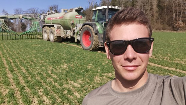 Lehrlingsalltag: Die Suche nach Gülleabnehmern Florian von Rotz aus Dändlikon ZH ist in der Zweitausbildung und befindet sich im zweiten Lehrjahr zum Landwirt. (Bild zVg)
