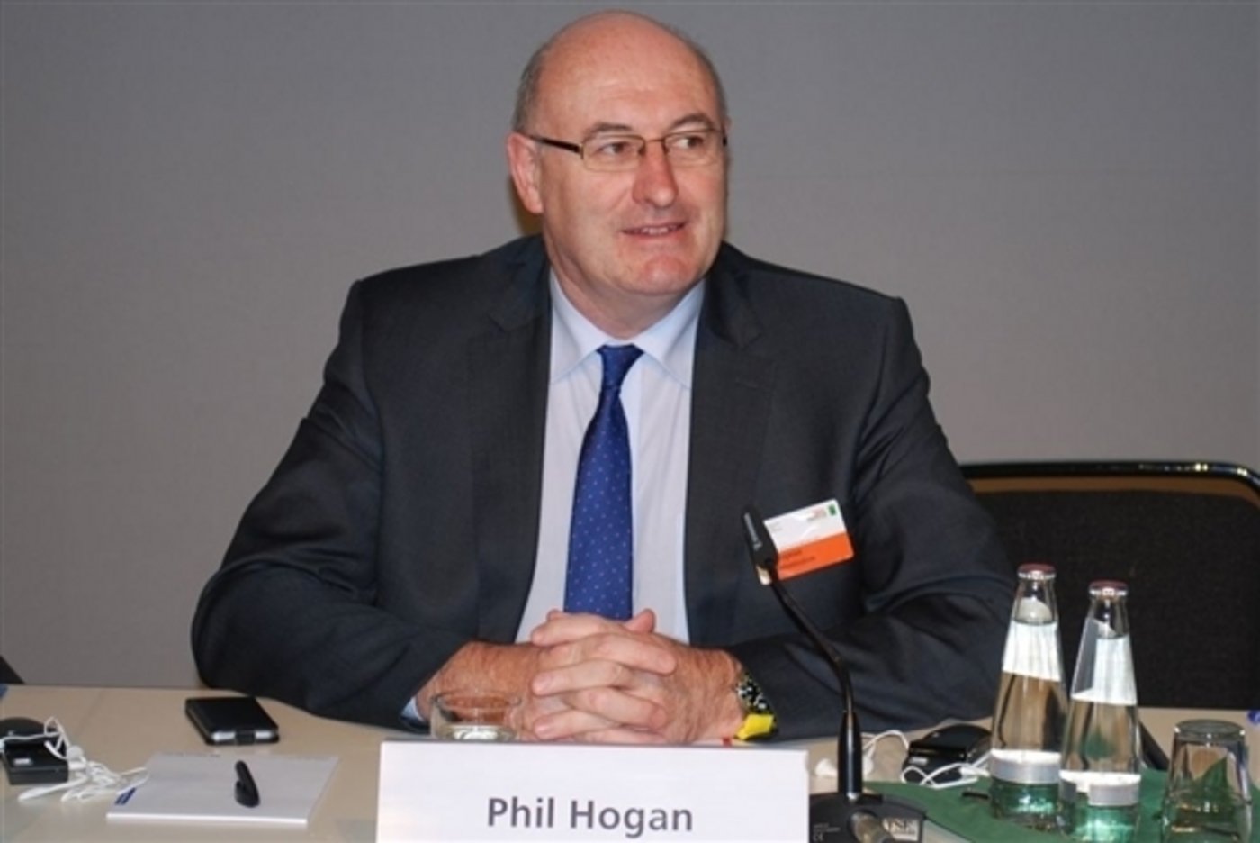 Der irische EU-Agrarkommissar Phil Hogan hat keine Angst vor dem Ende der Milchquoten. (Bild jw)