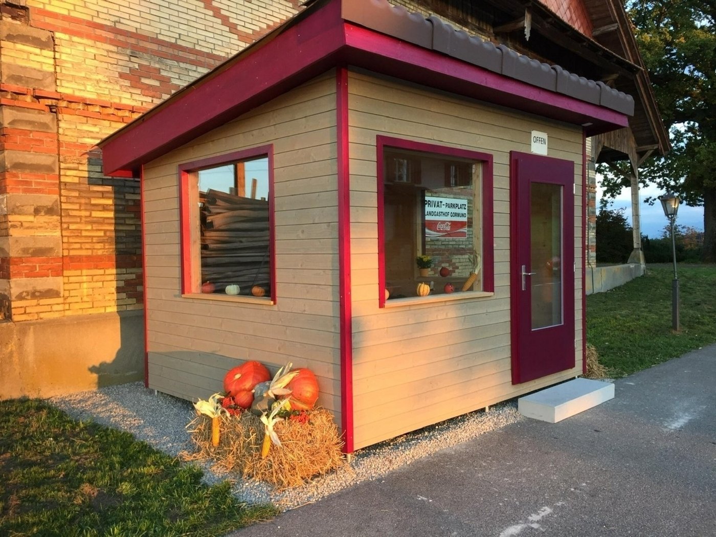 Die Himbeere soll Aufmerksam machen auf den Hofladen Frutti Tutti.