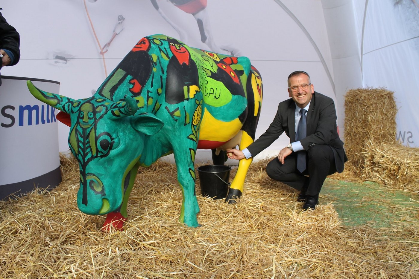 Bildung und Informationen führen zu einer guten Gesundheit. Darum ist der Schwyzer Regierungsrat Michael Stähli begeistert vom Tag der Milch. (Bilder Reto Betschart)