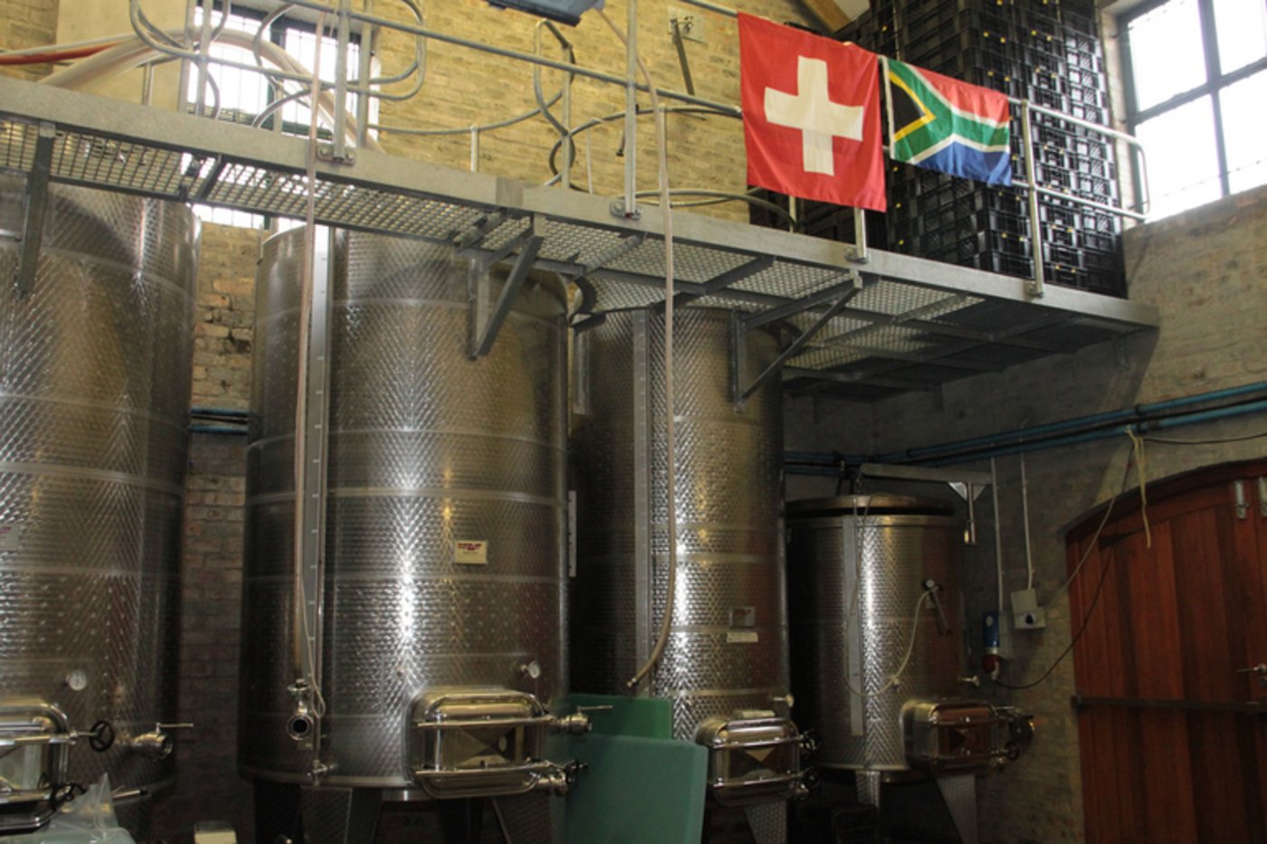 In den Stahltanks lagert die Ernte 2018.