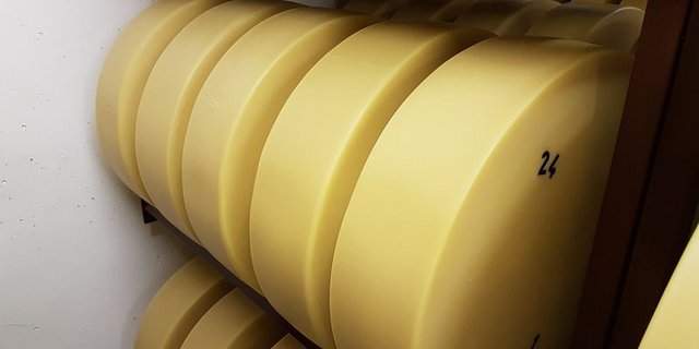 Ein Online-Verzeichnis gibt Auskunft über Öffnungszeiten und Hauslieferungen von Käsereien. (Bild lid)