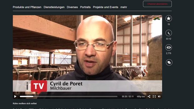 Auf Buure.tv erklärt Cyril de Poret seinen Melkroboter. (Bilder Screenshot buuretv.ch/fb)