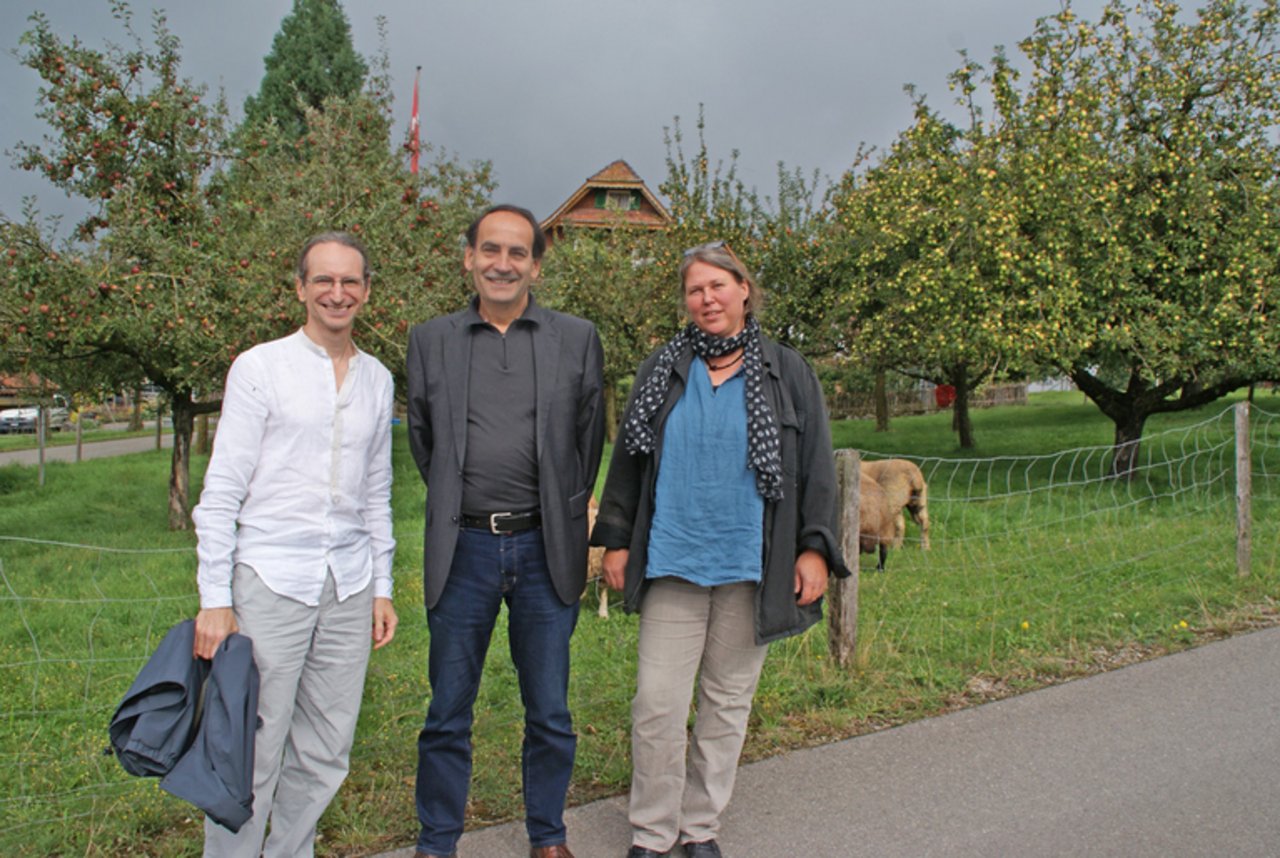 Cesare Sciarra (Leiter Kontrolldienst), Hansuli Huber (Geschäftsführer STS) und Sybille Kauer (QS-Verantwortliche) (Bild M. Götz)
