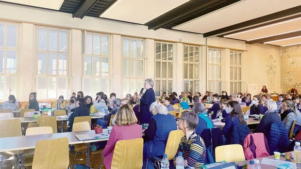 Nicht nur zuhören un Nicht nur zuhören und nicken: An der Tagung «Frauen in der Landwirtschaft» am Inforama Rütti mischten alle mit.