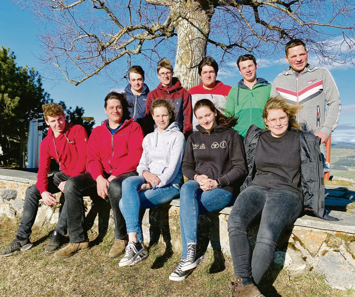 Die Landwirt(innen) EFZ mit Schwerpunkt Biolandbau der Klasse B blicken in eine helle Zukunft.