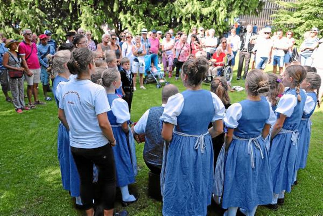 Rund 1400 Jugendliche feiern zusammen am Unspunnenfest. (Bild unspunnenfest.ch)