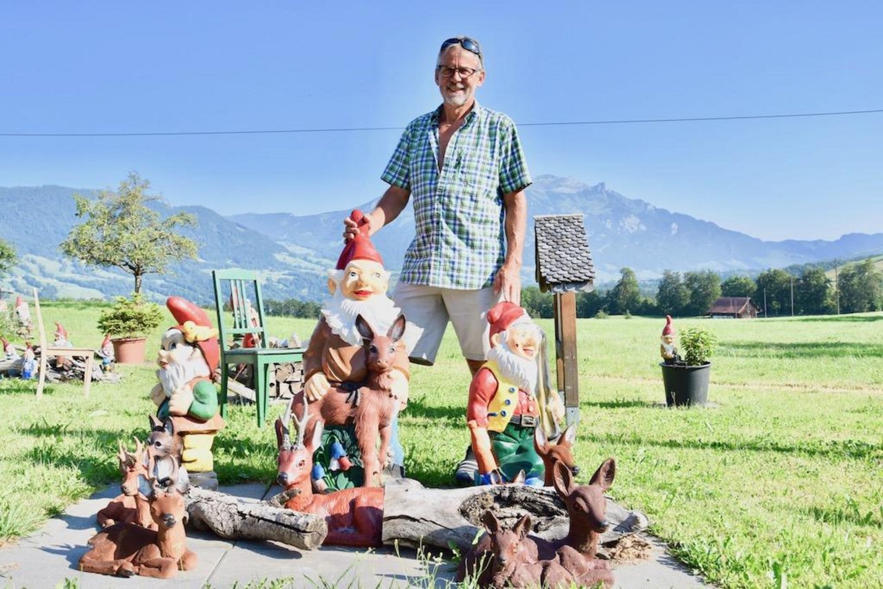 Robert Schmidlin hat wegen der Zwerge ganz viele Leute aus den verschiedensten Ecken der Welt kennengelernt. (Bild et)