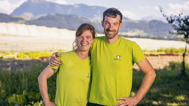 Luzia und Adrian Hub Luzia und Adrian Huber aus Ballwil vom Biohof Brand wurden im Online-Voting zu den Gewinnern erkoren.