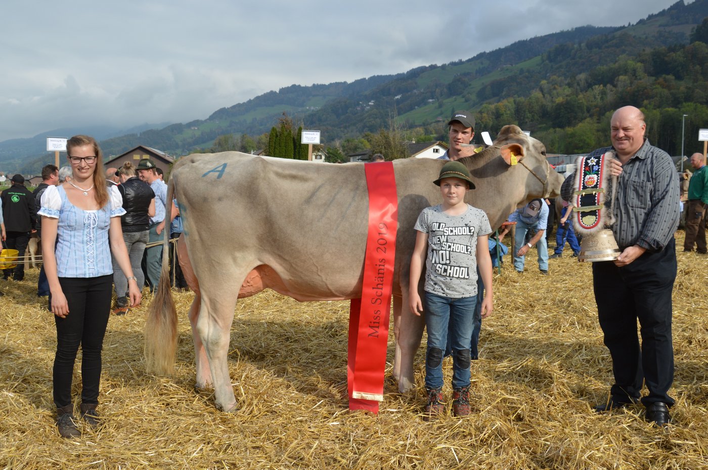 Dazu holte sich Jolene auch den Titel Miss Schänis.