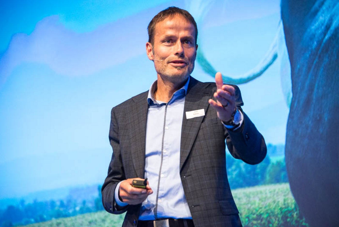 BLW-Vizedirektor Adrian Aebi stellt in Aussicht, dass der Grüne Teppich auch in anderen Branchen zur Anwendung kommen soll.