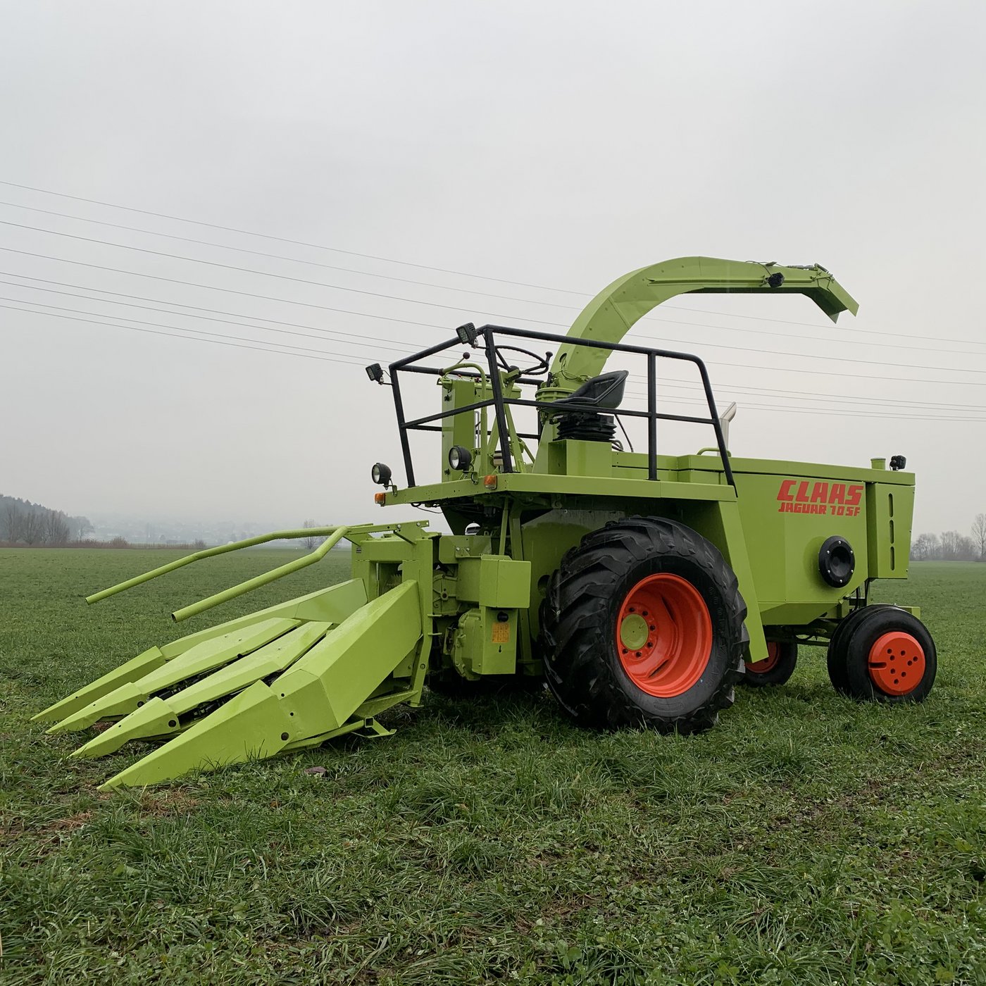 Geschafft: Der Maishäcksler ist nach 700 Arbeitsstunden komplett einsatzbereit. 