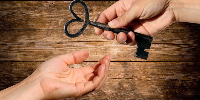 Ob die Schlüssel schon übergeben sind, spielt keine Rolle: Wir möchten Sie gerne beim Übergabeprozess begleiten.