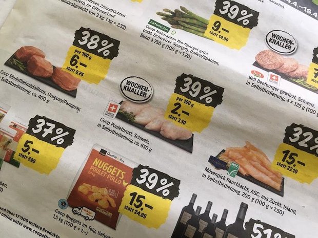 Detailhandel: Wer bestimmt, was wann Aktion ist? Man will Kundenbedürfnisse befriedigen, dem Markt und der Saison gerecht werden – oder mit Aktionen die Produzenten unterstützen, heisst es bei den Detailhändlern. (Bild jsc)