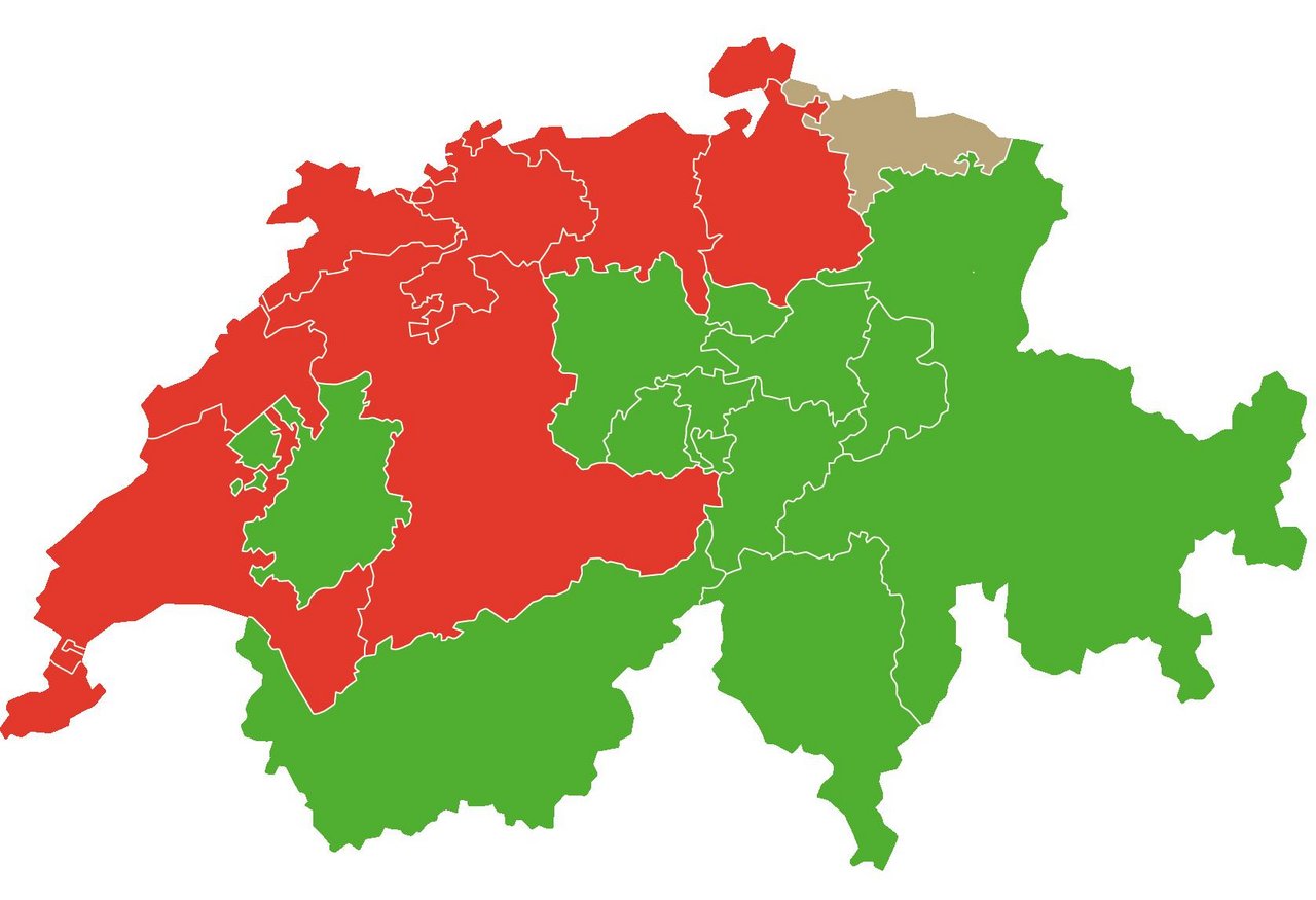Die Abstimmungsresultate zeigen deutliche Unterchiede zwischen dem Mittelland und den Bergkantonen, wo die Revision des Jagdgesetzes begrüsst worden wäre (grün). Im Kanton Thurgau ergab sich ein glattes Unentschieden. (Bild BauZ)