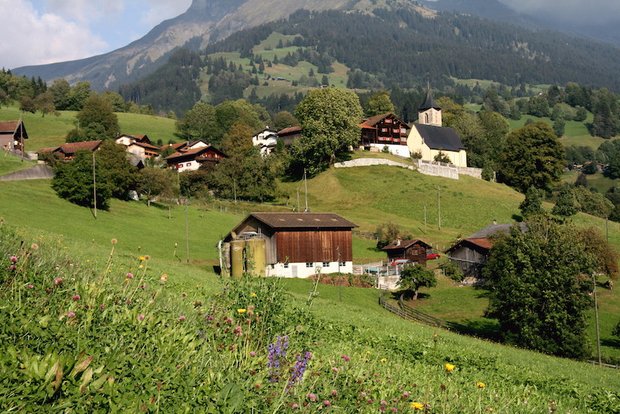 Idyllisch gelegene Höfe – auch wenn sie klein sind – sind sehr gesucht. (Symbolbild Agnes Schneider Wermelinger)