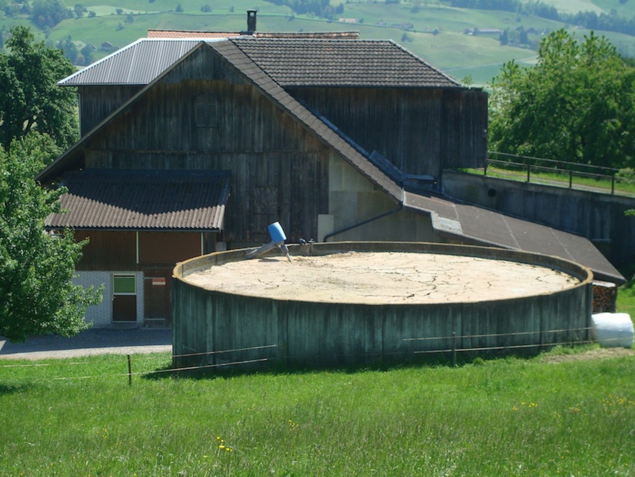 Trotz Abnahme der Gülleunfälle gilt: Hofdüngeranlagen gut überwachen und Fehlmanipulationen vermeiden.