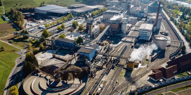 In der Zeit während zweier Kampagnen steht die Anlage zwar still, doch ruhig ist es trotzdem nicht. Verbesserungen an Maschinen und Technik werden vorgenommen. (Bild Zuckerfabrik Aarberg)