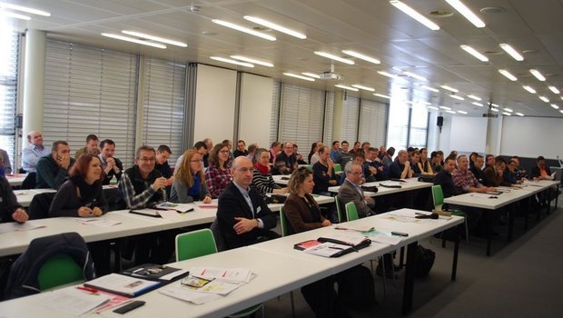 Die Tagung im Centre Löwenberg bei Murten FR war gut besucht: Vom Produzenten über den Berater bis hin zum Verarbeiter und Konsumenten. (Bild Peter Fankhauser)