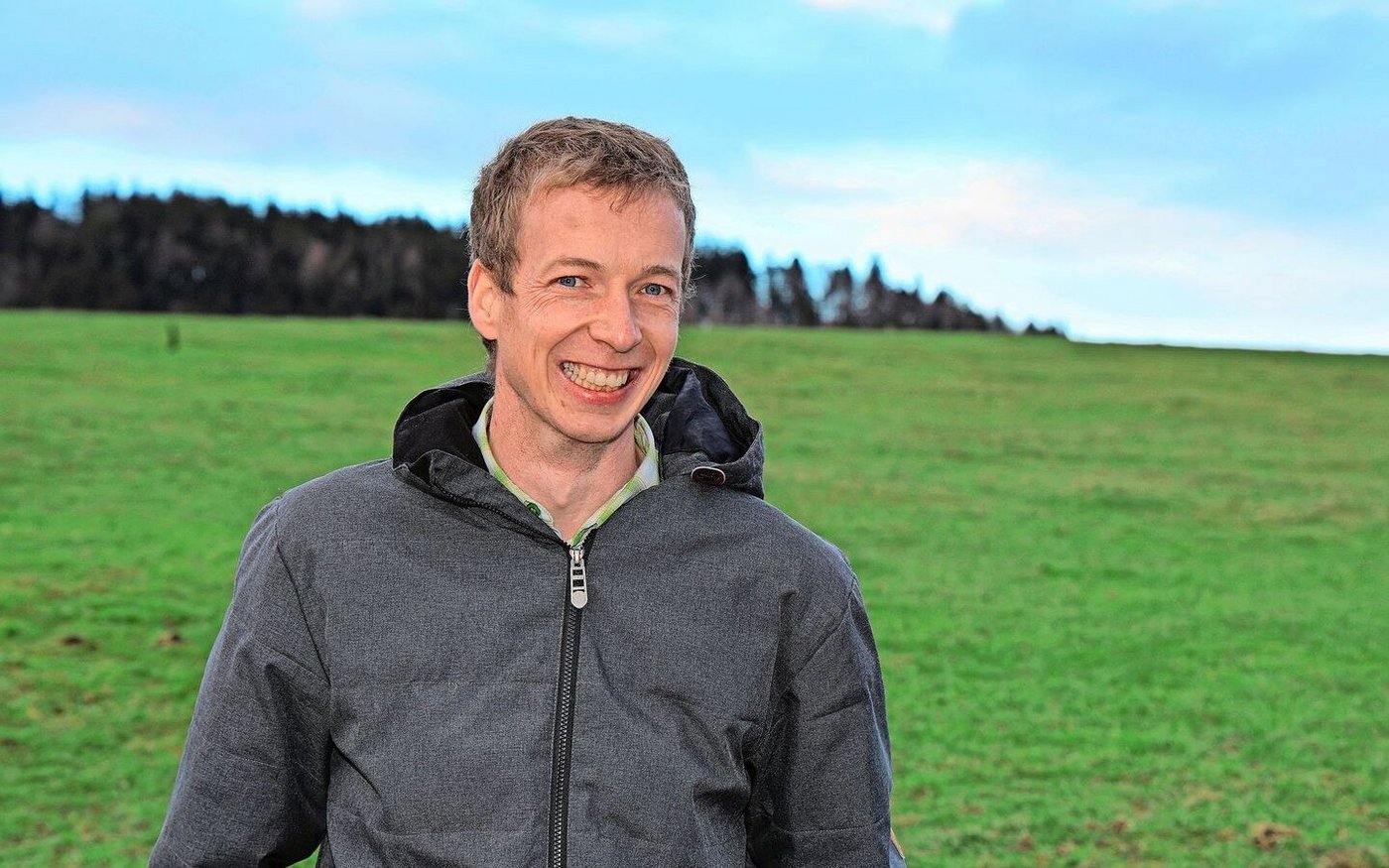 Ueli Rindlisbacher ist Landwirt und arbeitet bei der Stiftung zur Erhaltung bäuerlicher Familienbetriebe. 