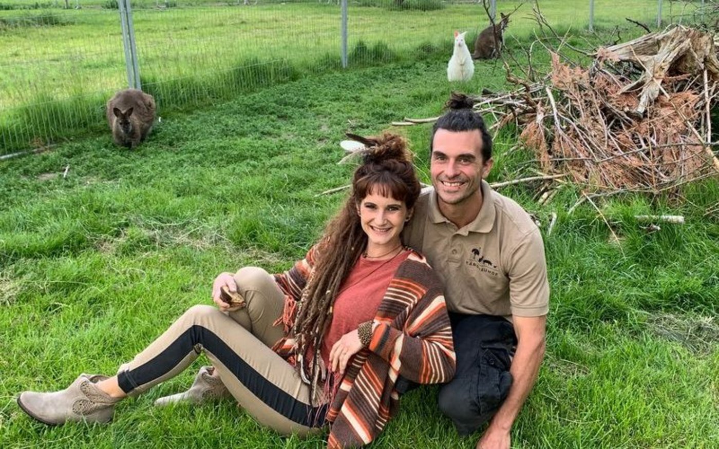 Tamara und Stefan Krapf haben den Hof umgestaltet und sich einen Traum erfüllt. (Bild rb)