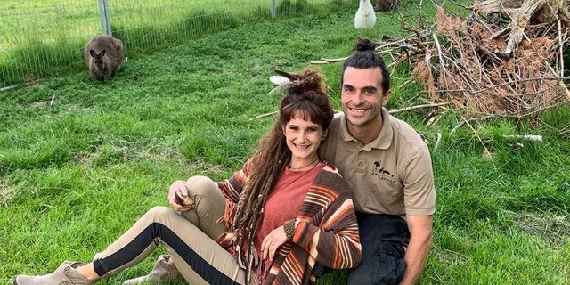 Tamara und Stefan Krapf haben den Hof umgestaltet und sich einen Traum erfüllt. (Bild rb)