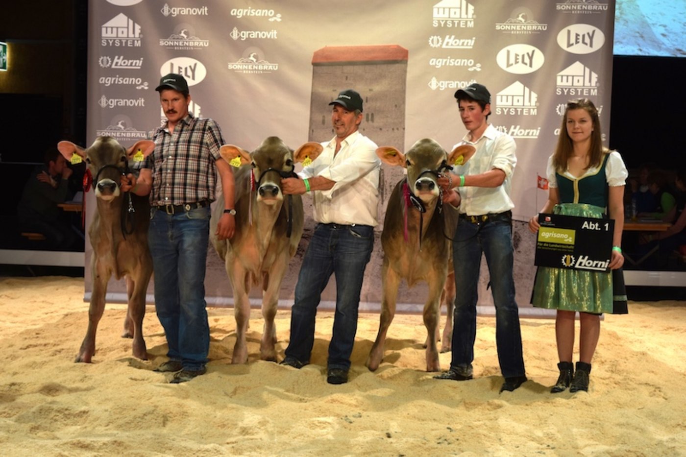 Siegertiere Abteilung 1 (v.r.): 1. Violina; 2. Aelpli; 3. Tina.