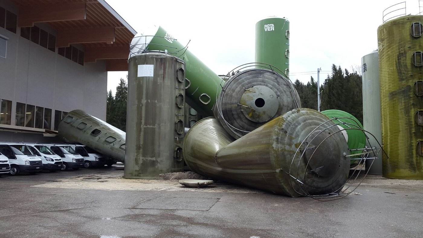 Auch auf dem Areal der "Rotaver Composites AG" in Ramsei hat der Wintersturm Burglind gewütet. (Bild zVg)