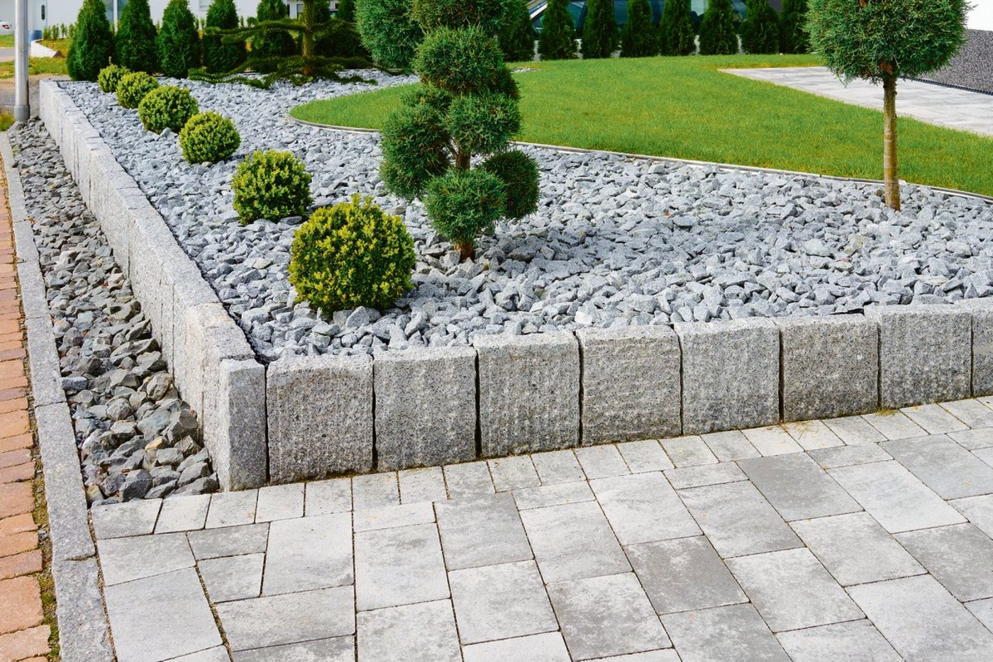 Auch im urbanen Siedlungsgebiet soll die Natur Lebensraum bekommen. Wie, ist noch unklar.(Bild Adobe Stock)