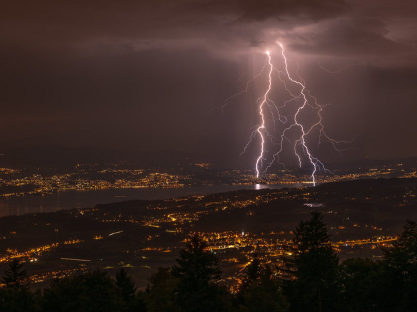 Heftige Gewitter sorgten für grosse Schäden. (Bild meteo Schweiz)