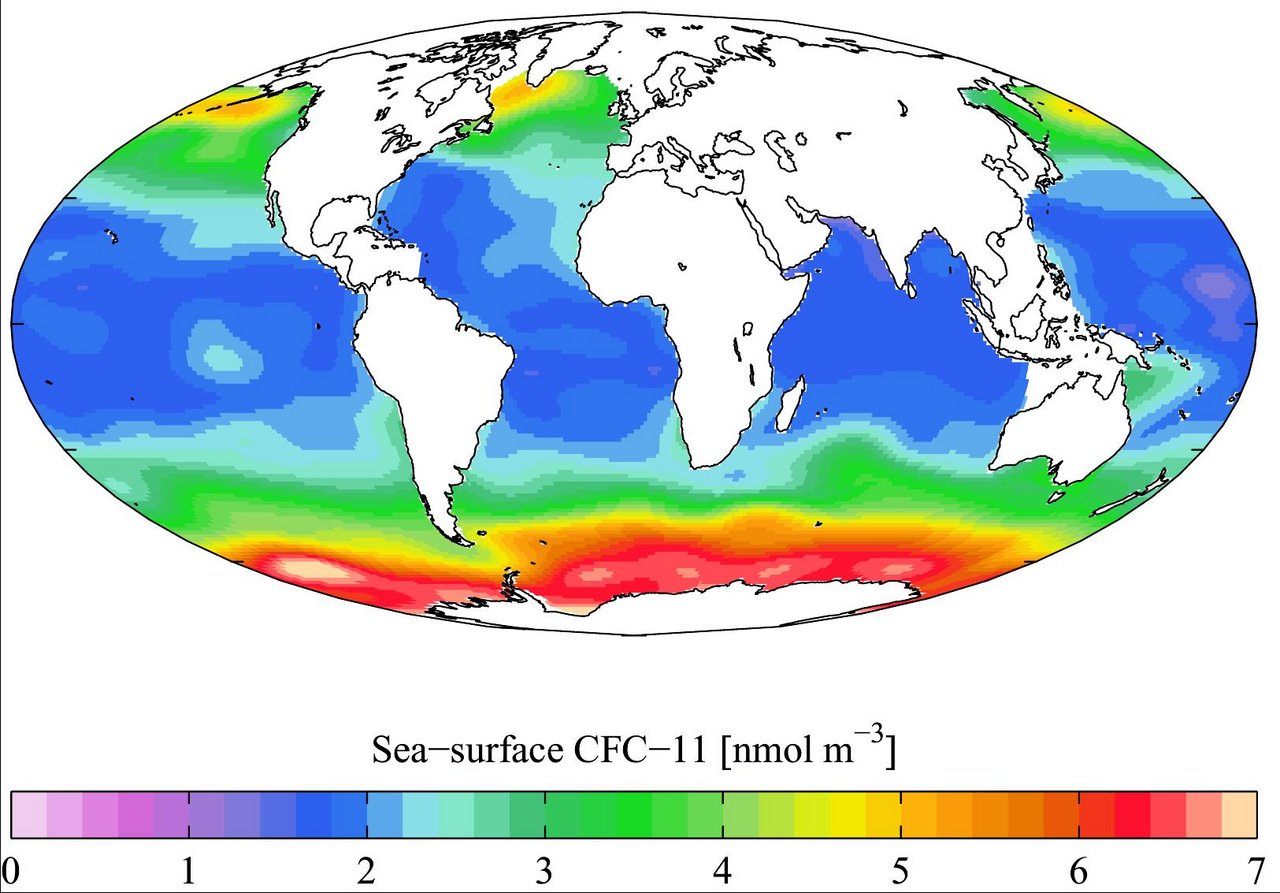 Trichlorfluormethan-Konzentration an der Meeresoberfläche Ende der 1990er Jahre. (Bild Plumbago)
