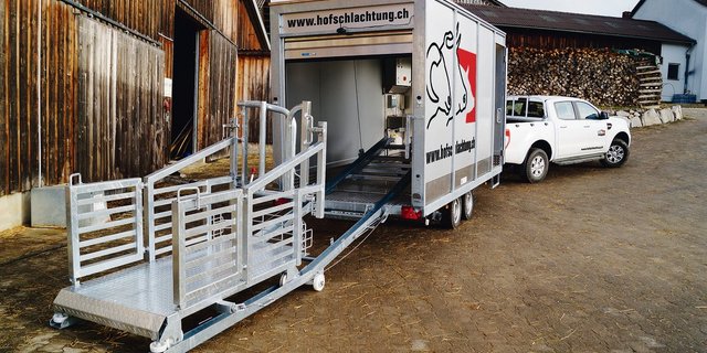 Die mobile Schlachteinheit MSE-200A kostet über 90 000 Franken. Sie ist sogar mit einer Videokamera ausgerüstet.(Bilder zVg)