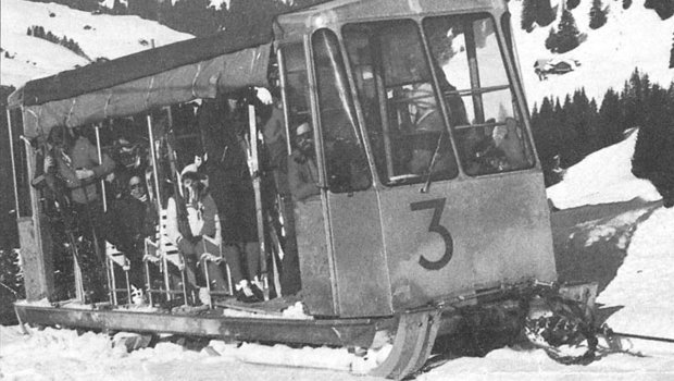 Der «Funi» sieht aus wie eine Zahnradbahn und  wird dank seiner Kufen aber nur über den Schnee gezogen. (Bild zVg)