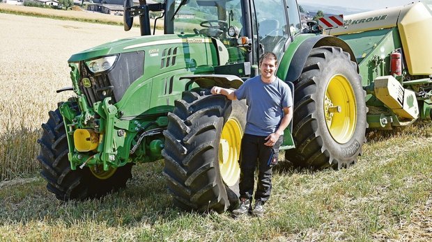 Christoph Schori hat Landmaschinenmechaniker und Landwirt gelernt. Er hat eine Affinität für Technik und Ackerbau – gute Voraussetzung für teilflächenspezifisches Arbeiten.