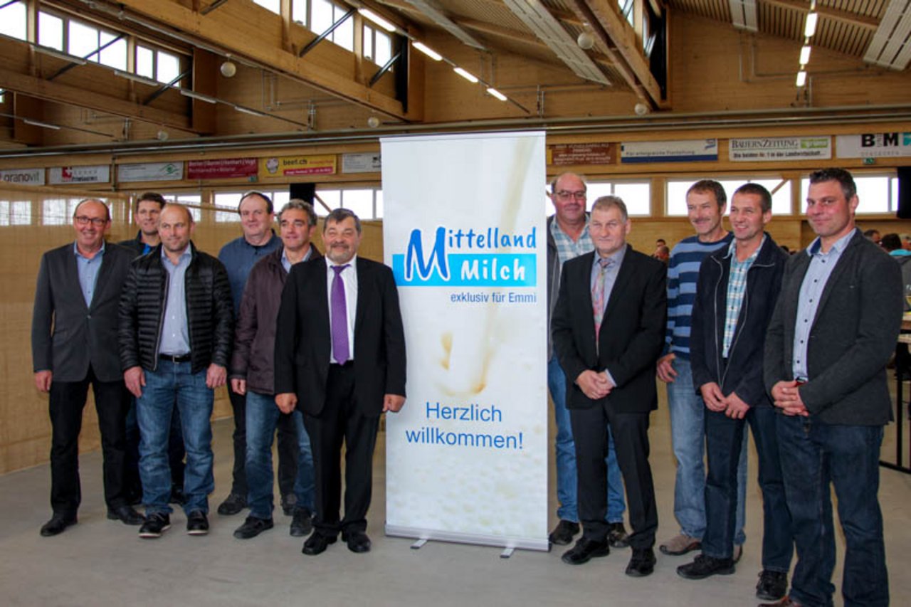 11 von 13 Vorstandsmitglieder der Mittelland Milch mit dem Präsidenten Andreas Hitz. Zwei Vorstände haben sich entschuldigt. (Bild Hans Rüssli)