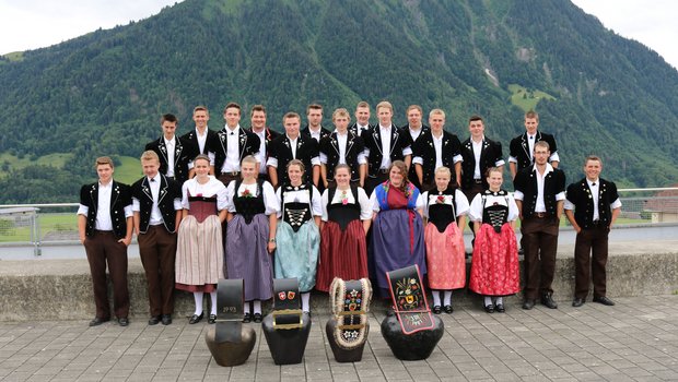 Sie können erleichert sein, denn sie haben es geschafft: Die 3. Klasse der Berufsfachschule am Inforama Berner Oberland. (Bild: zVg)