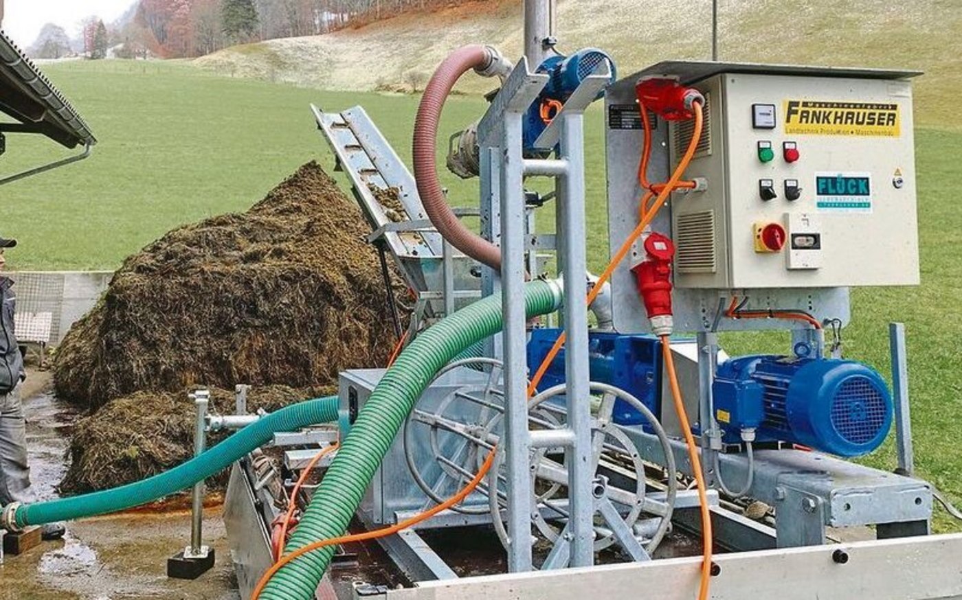 Für kleinere Betriebe kann die Miete eines mobilen Gülleseparators eine günstige Variante sein.