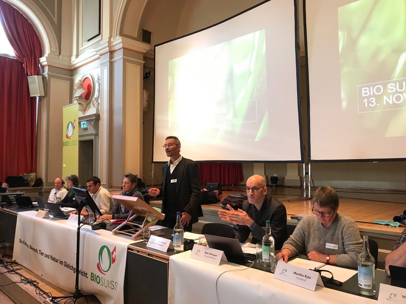 Bio Suisse-Präsident Urs Brändli warb vor den Delegierten umsonst für die weitere Zulassung des GVO-Impfstoffs Vaxxitek. (Bild akr)