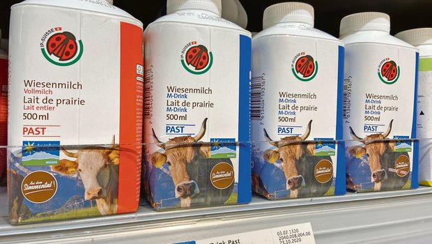 Bis Ende Jahr soll es im Migros-Regal nur noch Trinkmilch mit Käfer geben, von UHT bis Spezialmilchen. (Bild akr)